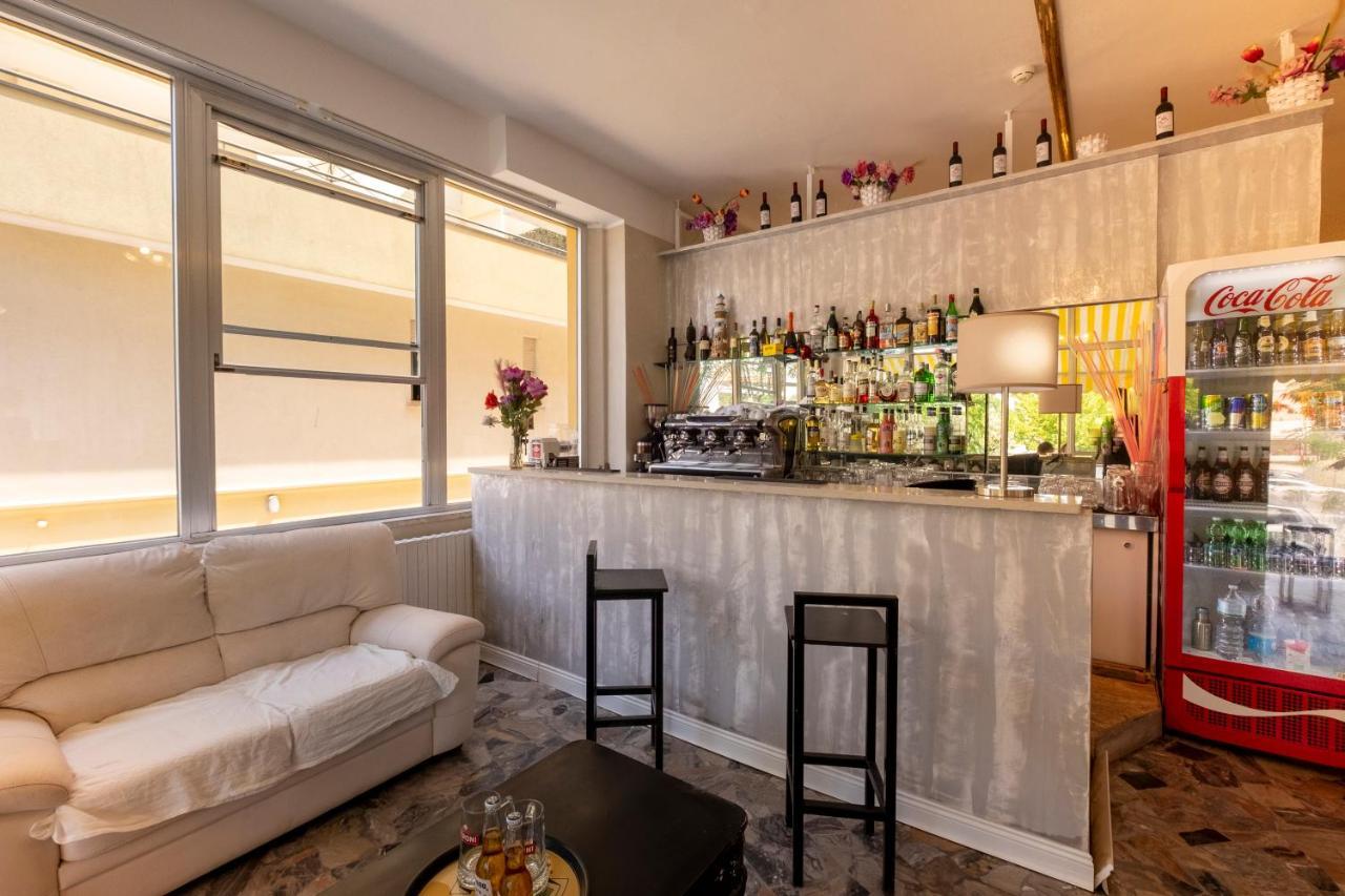 Hotel Giumer Rimini Ngoại thất bức ảnh
