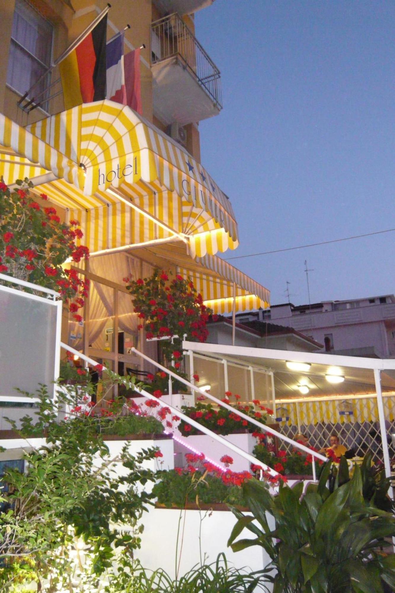Hotel Giumer Rimini Ngoại thất bức ảnh